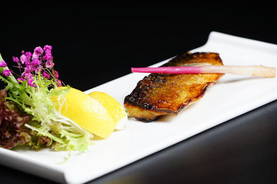 烤青花魚(yú)