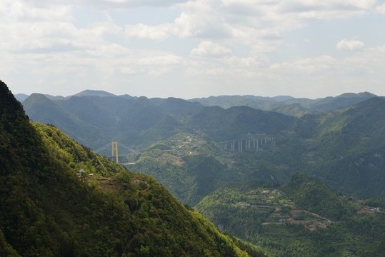 滬渝高速四渡河大橋