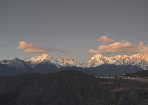 日照梅里雪山