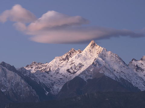 日照梅里雪山