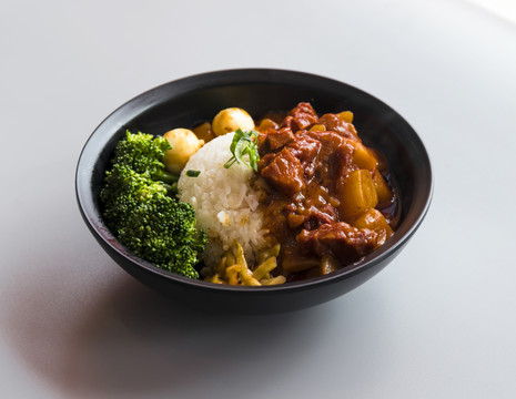 土豆燒牛肉飯