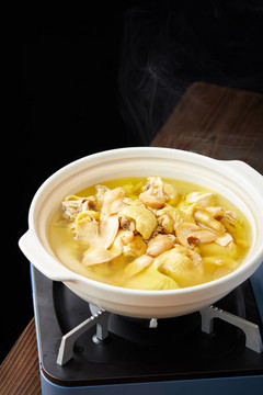 菌菇土雞湯2