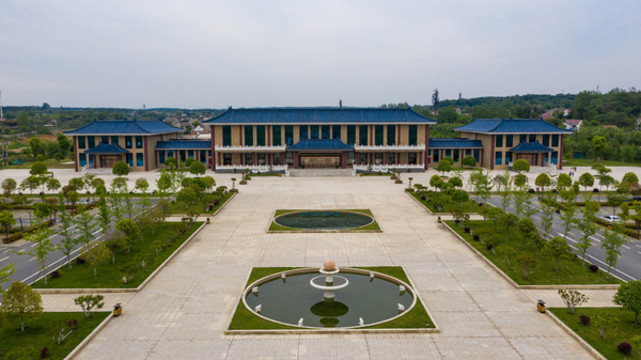 明顯陵