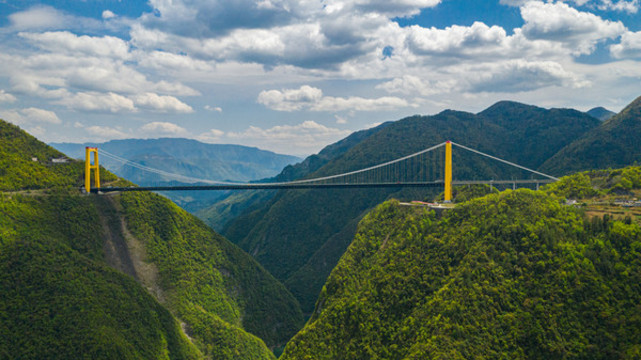 滬渝高速四度河特大橋