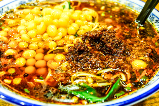 豌豆雜醬面