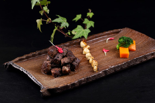 鐵板雪花牛肉