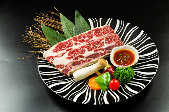 醬燒牛仔骨