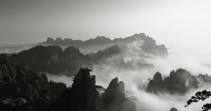 水墨大山