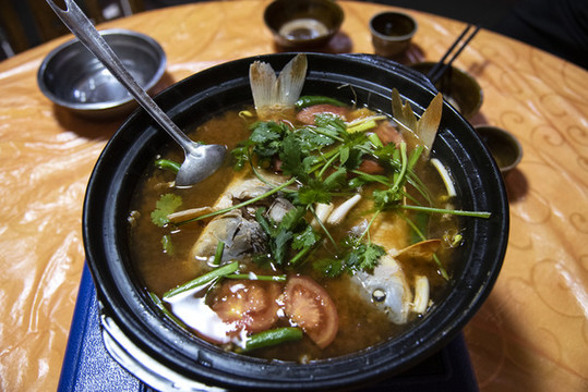 酸湯魚火鍋
