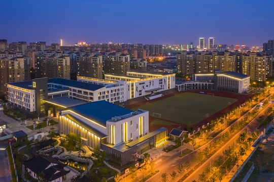 第三實(shí)驗(yàn)中學(xué)夜景