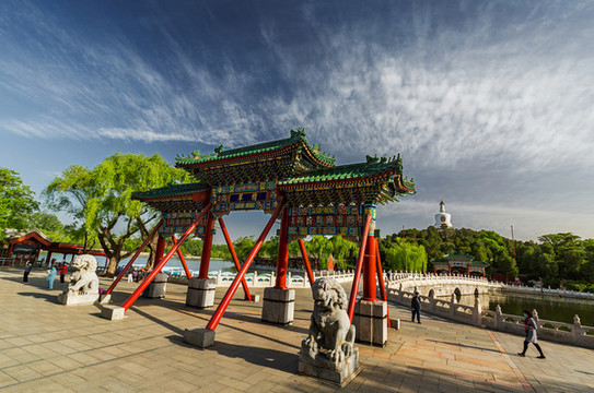 北海公園積翠牌樓