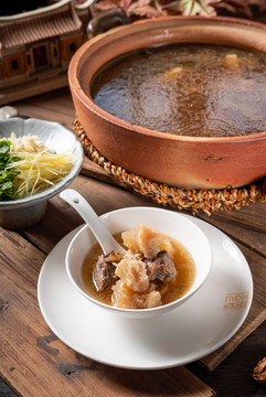原味牛雜煲