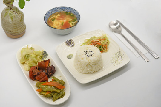 商務(wù)簡餐