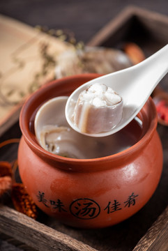 海蚌虎鯊湯
