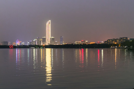 獨(dú)墅湖夜景