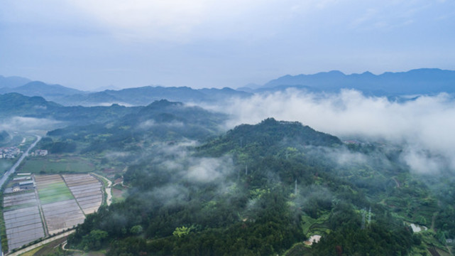 山區(qū)風(fēng)光