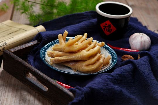 咸雞腳