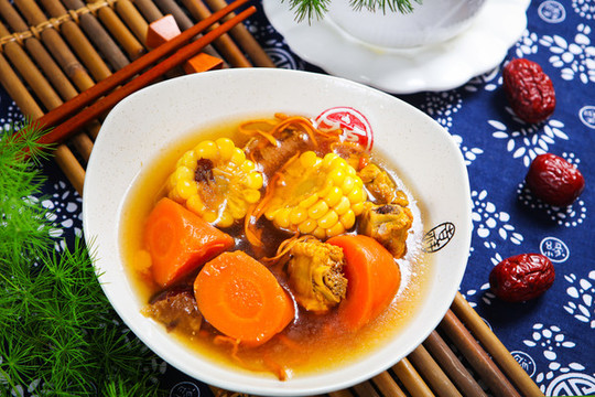 玉米排骨湯
