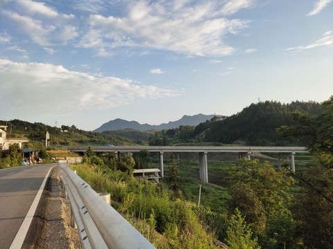 鄉(xiāng)村高速路