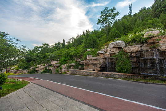 曲阜尼山書院風景