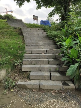 公園石頭臺階