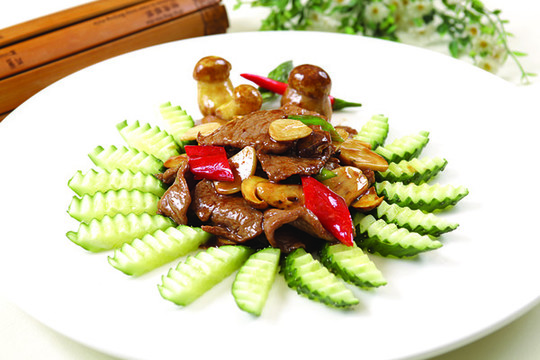 黃牛肝菌炒牛柳