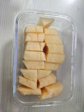 切好的哈密瓜