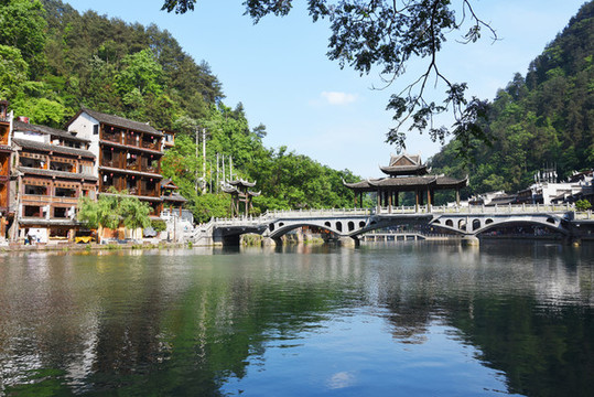 鳳凰古城風(fēng)雨橋