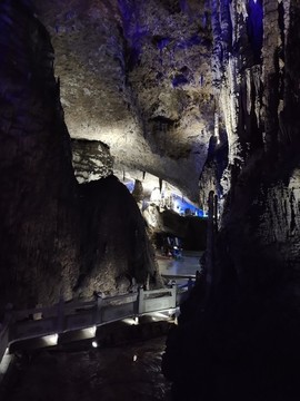 溶洞與通道