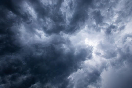 暴風(fēng)雨