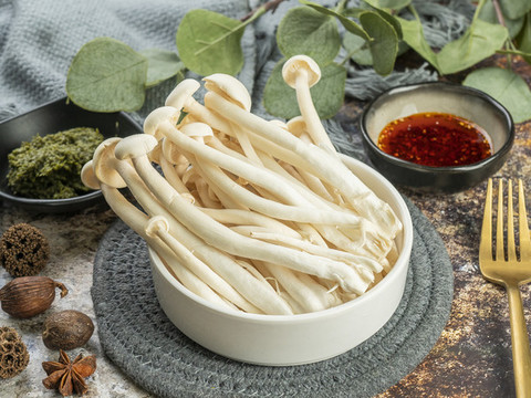 自助小火鍋麻辣燙菜品白玉菇