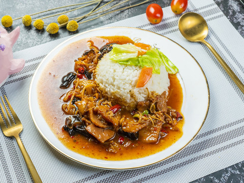 蓋澆飯