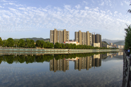 城關(guān)夜景BV