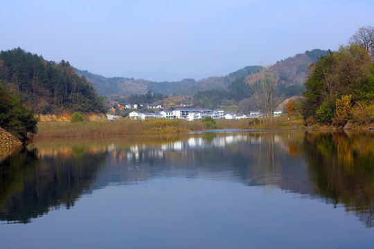龍湖秋景BS