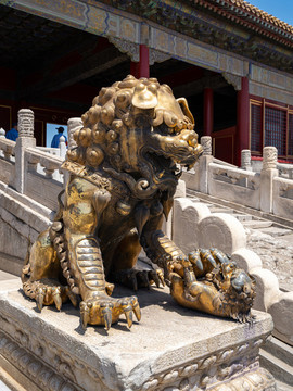 北京故宮乾清門銅獅子