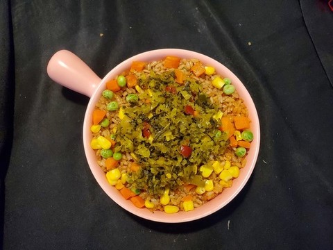 酸菜煲仔飯
