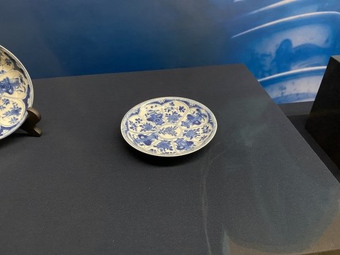瓷器