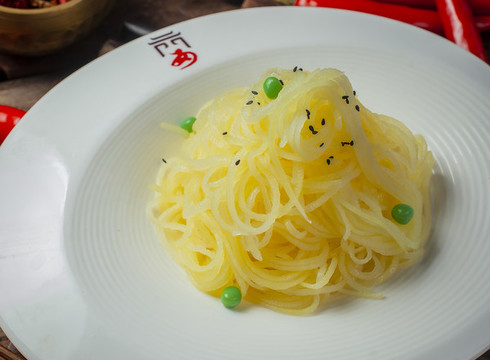 西安特色熗拌土豆絲