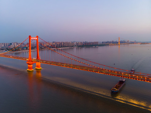 湖北武漢城市航拍傍晚和夜景風(fēng)光