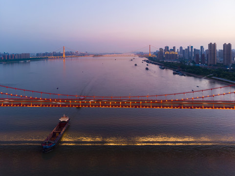 湖北武漢城市航拍傍晚和夜景風(fēng)光
