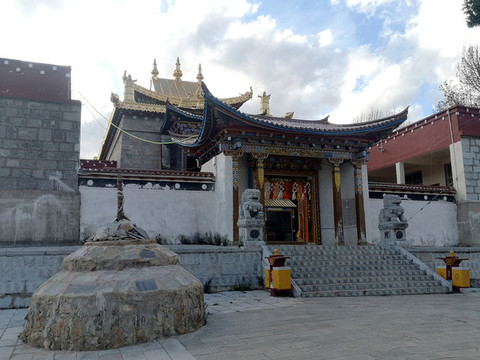 香格里拉百雞寺