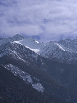 雪山之巔
