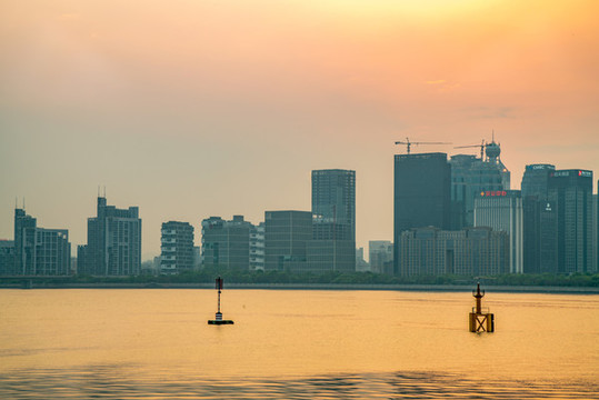 錢塘江南岸高樓大廈
