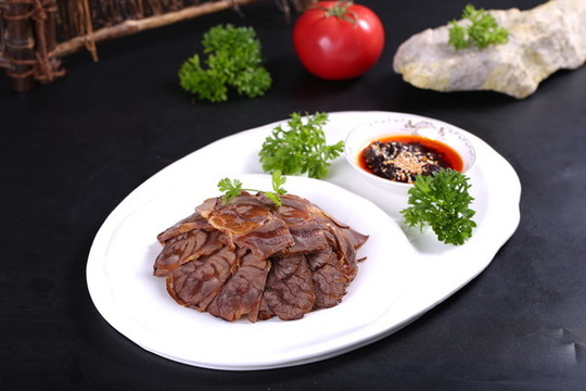 鹵水牛肉