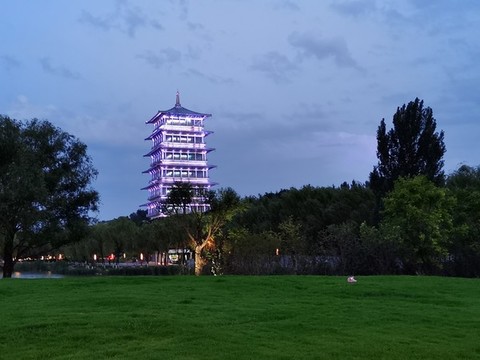 長安塔夜景
