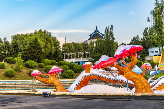 陽光下的中國長春第四屆消夏燈會