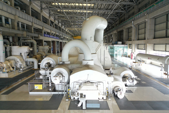 電廠發(fā)電機(jī)組廠房?jī)?nèi)景