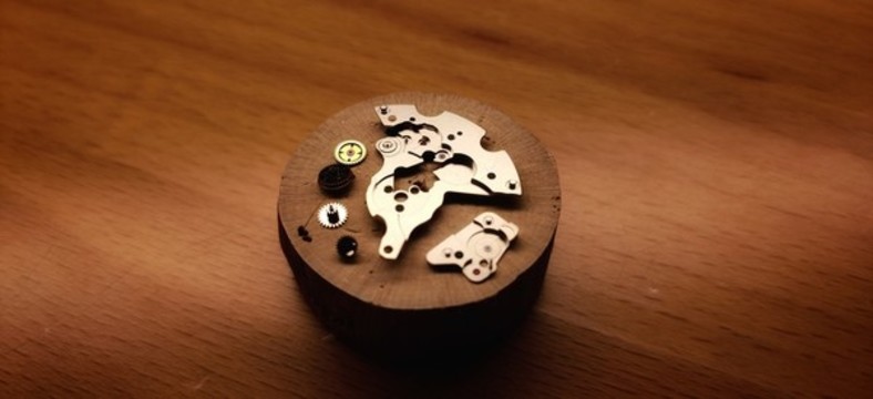 機(jī)械表內(nèi)部結(jié)構(gòu)