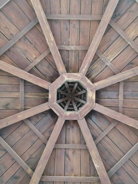 木結(jié)構(gòu)仿古建筑房梁