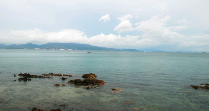 大海礁石海面